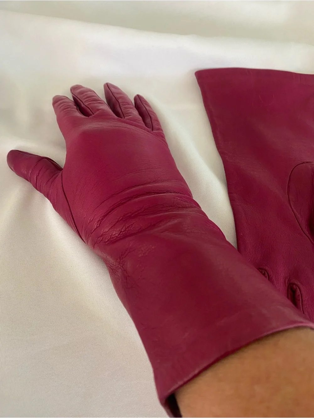Neiman Marcus Women's Leather Mid-Forearm Length Silk Lined Gloves in Raspberry
